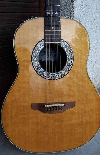 Ovation 003.jpg