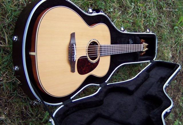 Copie de Takamine OMTAN 77 003.jpg