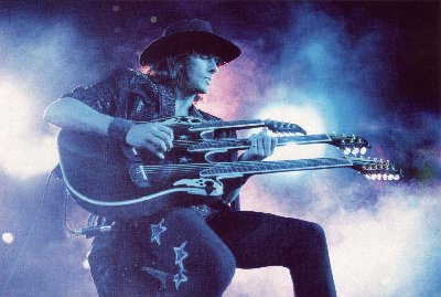 Sambora 3 Necks.jpg